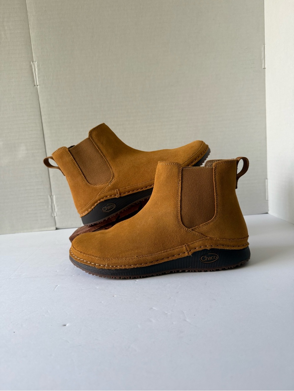 Chaco  Paonia Chelsea Boots Shoes Women’s Size 10 Caramel Brown Suede No BoxNew